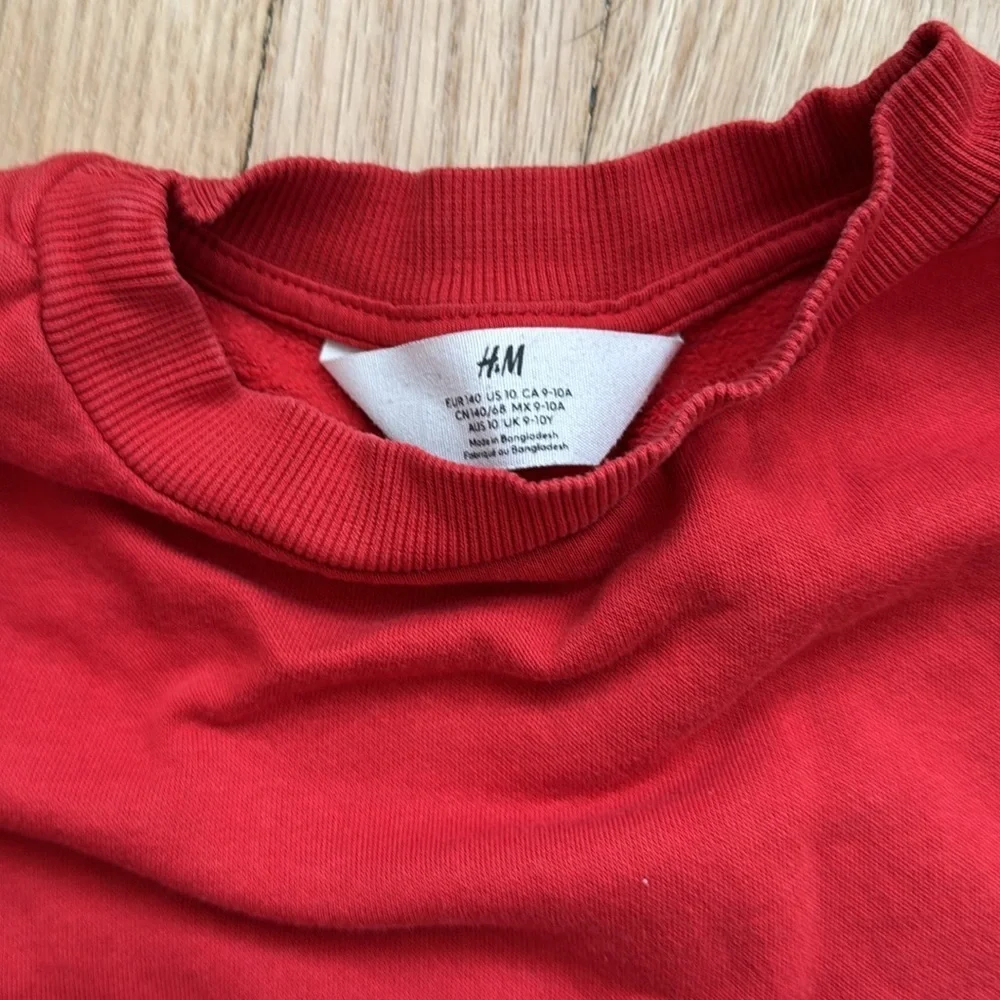 H&M cutest red
